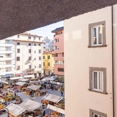 Piazza Cavallotti & Mercato Centrale Apartment! Livorno Buitenkant foto